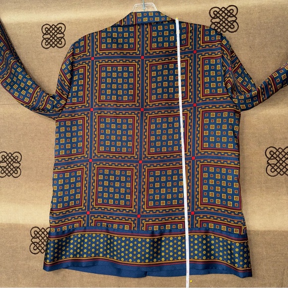 Zara Scarf Print Button Down Shirt Size M
Excellent Condition - Picture 16 of 16
